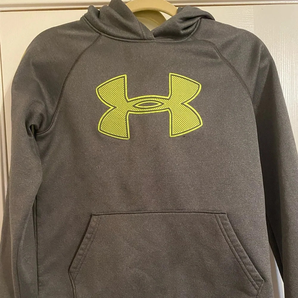 Under Armour Hoodie